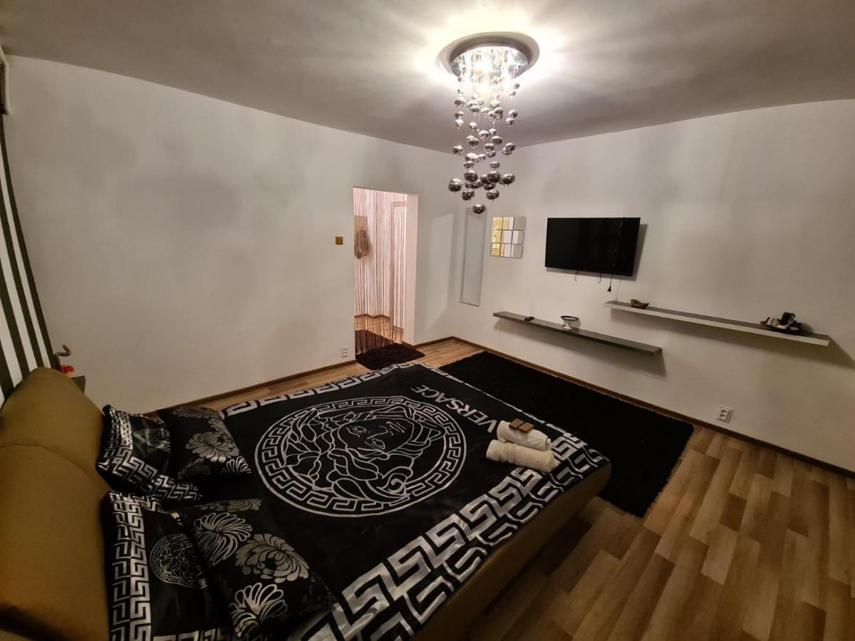 Apartament Cristina Deva Ngoại thất bức ảnh